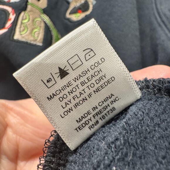 Teddy Fresh x Rick and Morty Sweatshirt Adult Small Black Embroidered Pullover - Picture 6 of 7